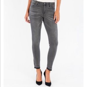 Kut from the Kloth Grey Wash Donna Skinny Jeans